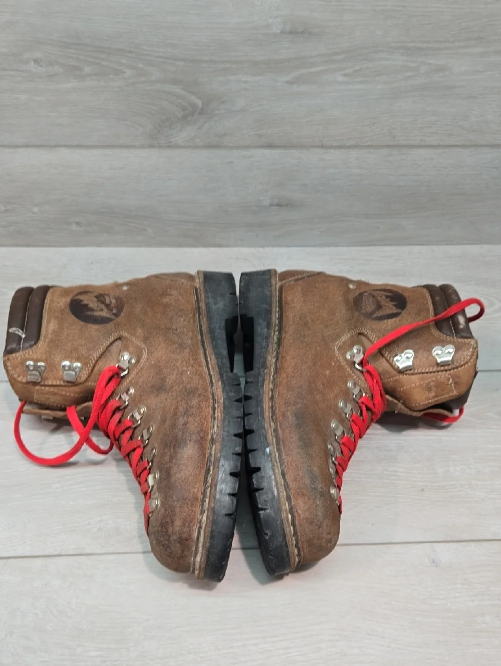 Lowa good brown
